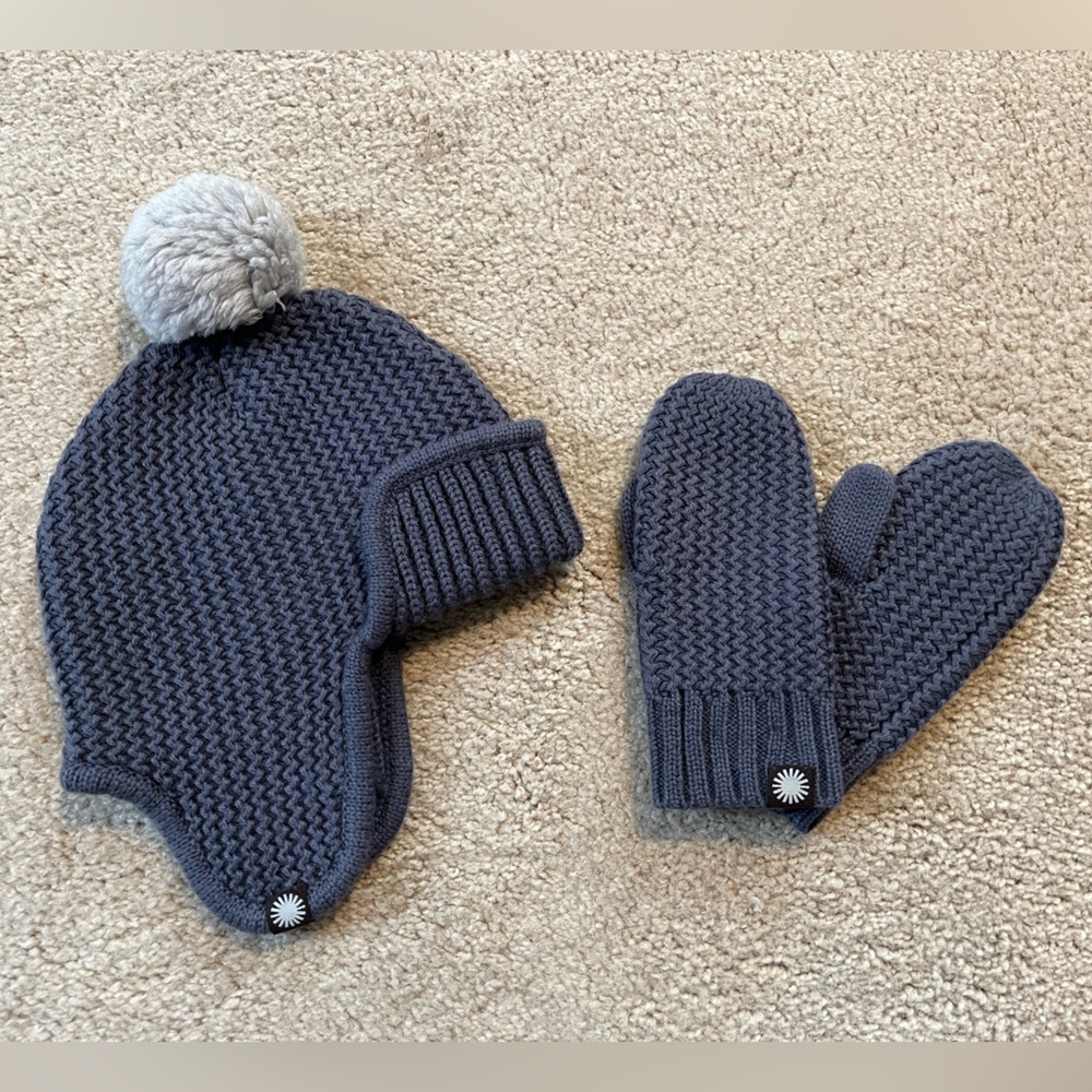 UGG Kids Knit Pom Hat and Mittens (2-4) Blue - Wool